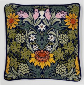 Bothy Threads, William Morris # XAC4 Sunflowers